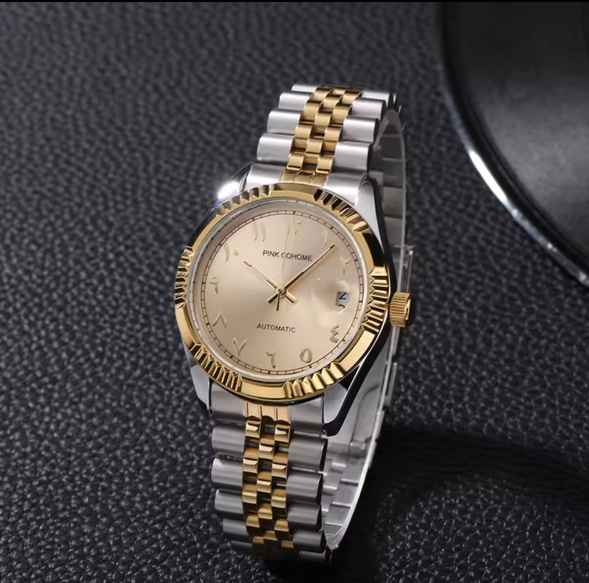 Montre Pink Cohome – Élégance contemporaine avec une touche d’originalité